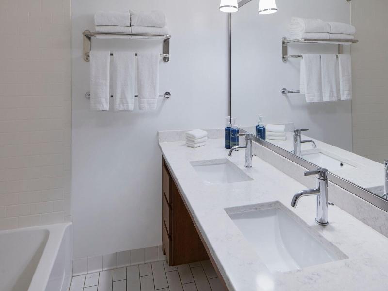 Four Points by Sheraton Virginia Beach Oceanfront image