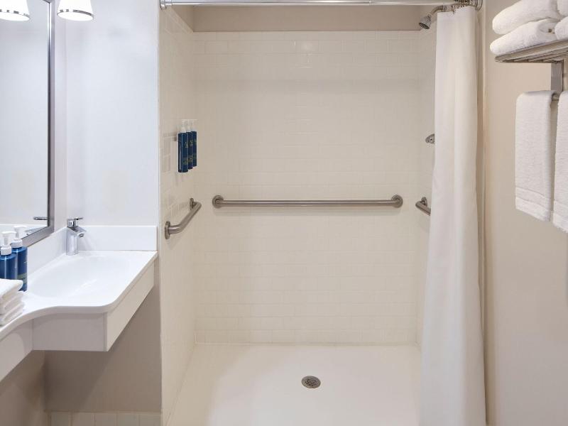 Four Points by Sheraton Virginia Beach Oceanfront image