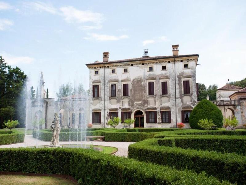 Villa Giona image