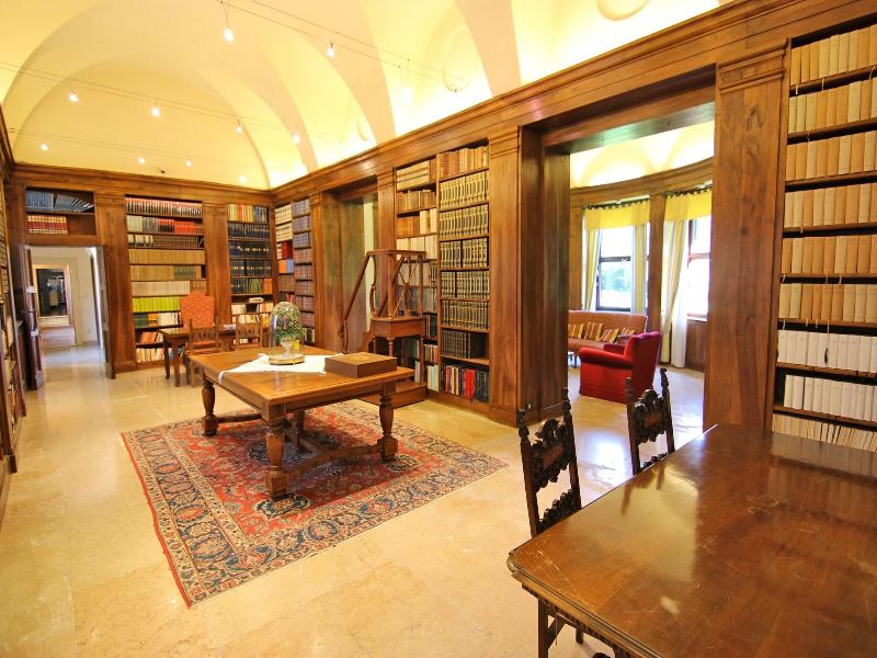 Villa Giona image