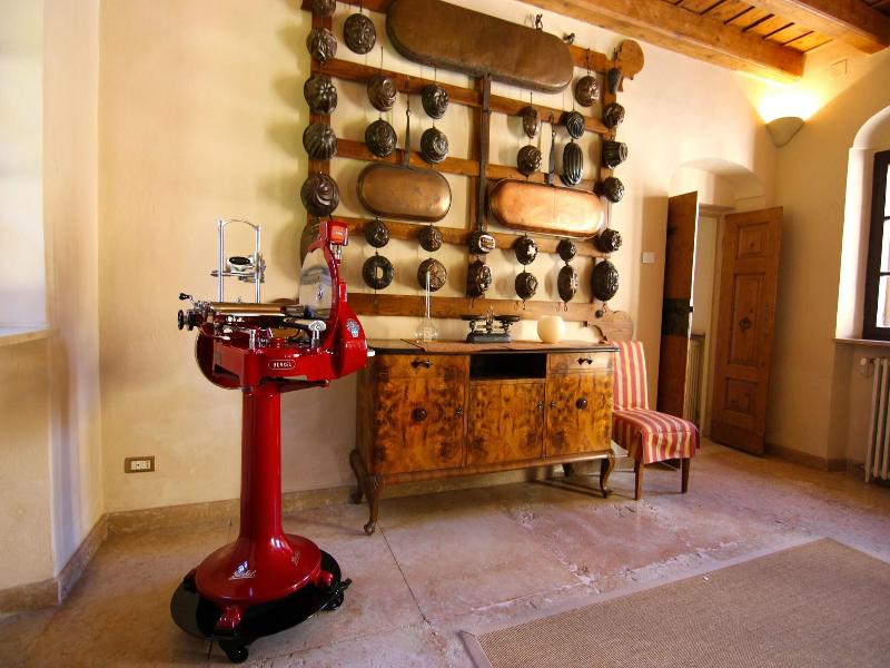 Villa Giona image