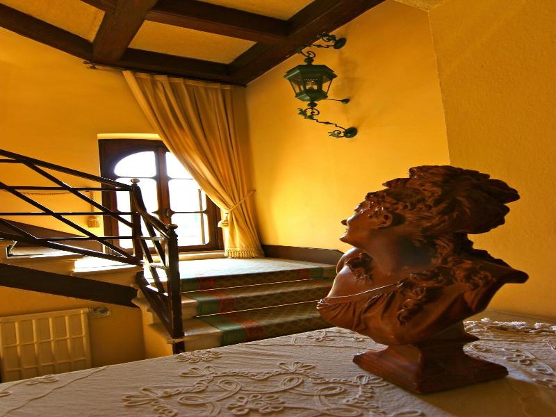 Villa Giona image