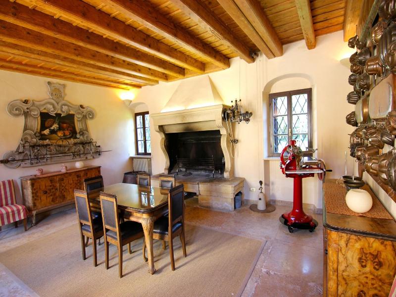 Villa Giona image