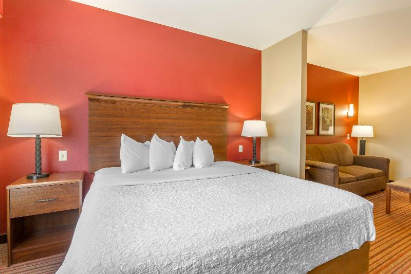 BEST WESTERN Plus Chandler Hotel & Suites image