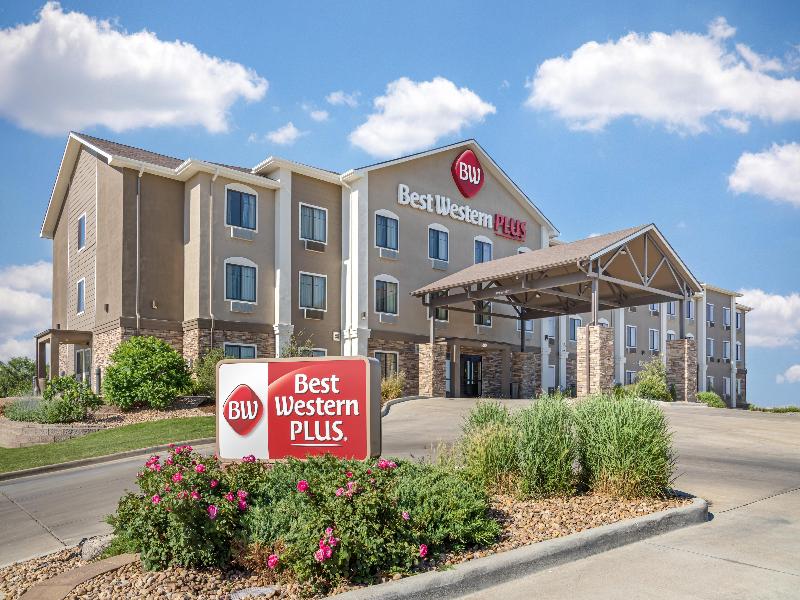 BEST WESTERN Plus Overland Inn