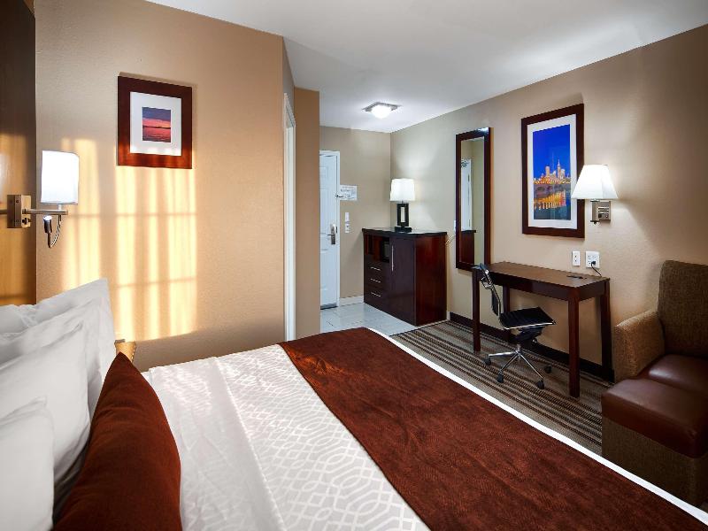 BEST WESTERN Plus Crawfordsville Hotel image