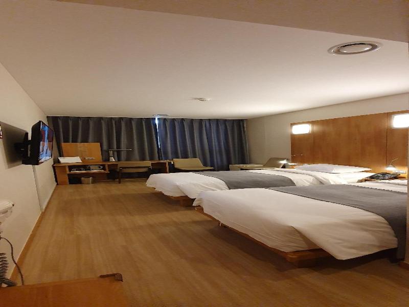 Benikea Hotel Pohang image