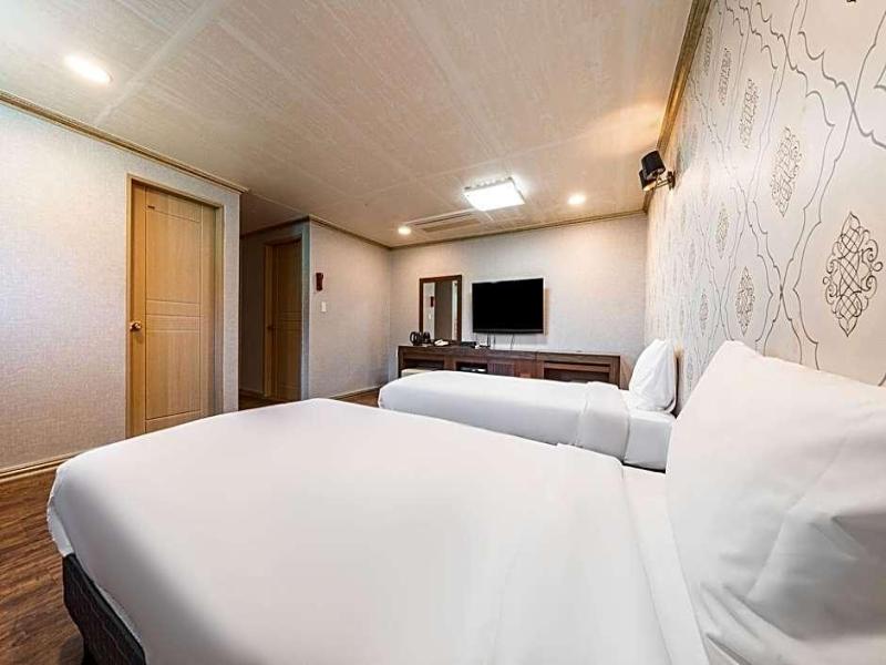 Namiltte Resort Hotel Elinus image