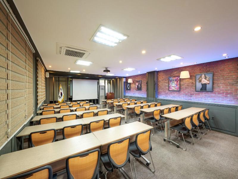 Gyeongju Tourist Hotel Gg image