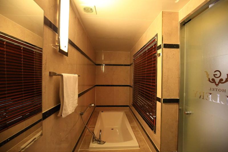 Tongyeong Gallery Tourist Hotel image