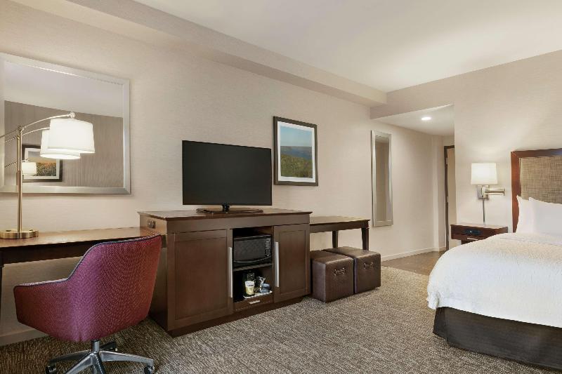 Hampton Inn Penn Yan image