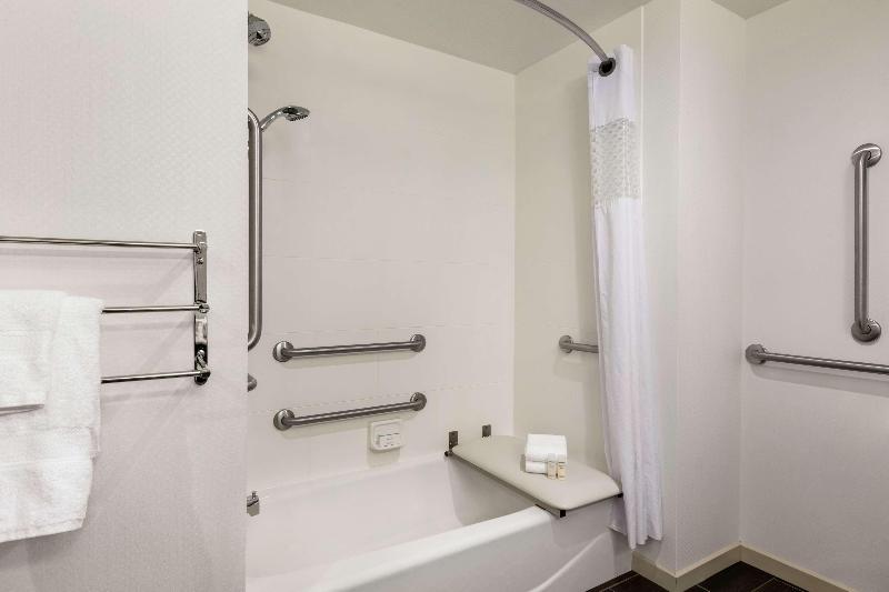 Hampton Inn Penn Yan image