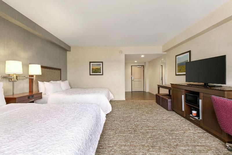 Hampton Inn Penn Yan image