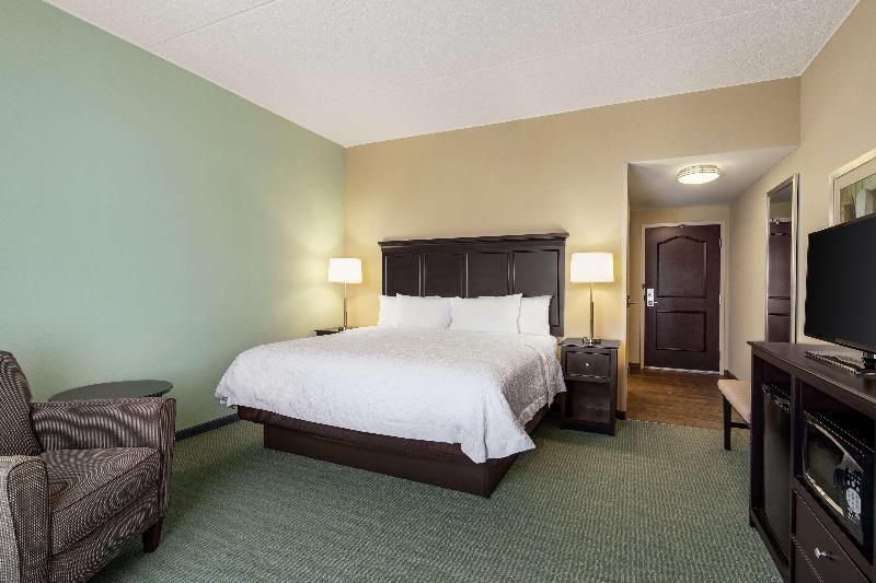 Hampton Inn & Suites Mount Joy/Lancaster West image