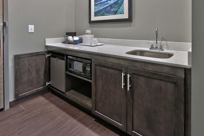 Hampton Inn & Suites Guthrie image
