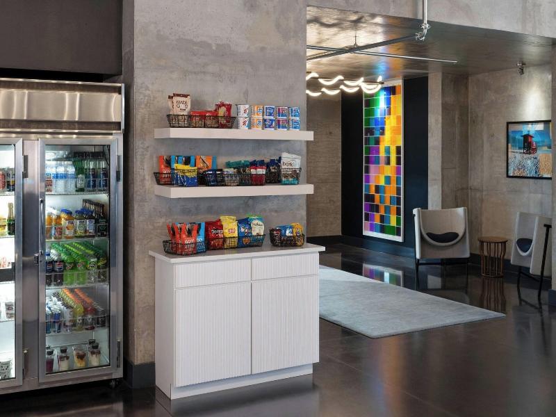 Aloft Sarasota image