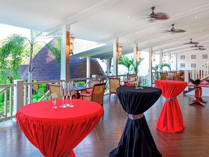 Sheraton Samoa Aggie Grey'S Hotel & Bungalows image