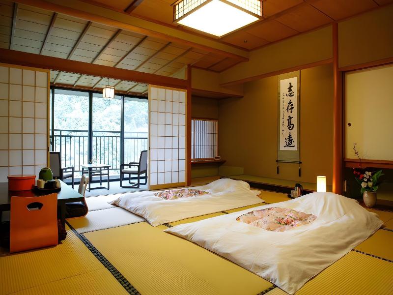 Yamanaka Spa Hanatsubaki image