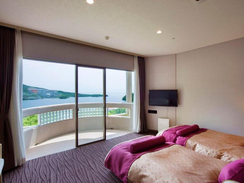 Hotel Altia Toba image