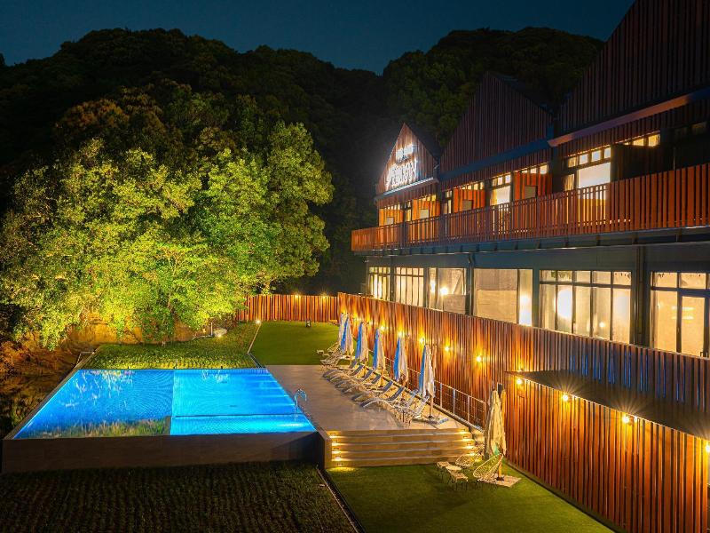 Kujukushima Bayside Hotel&Resort Flags image