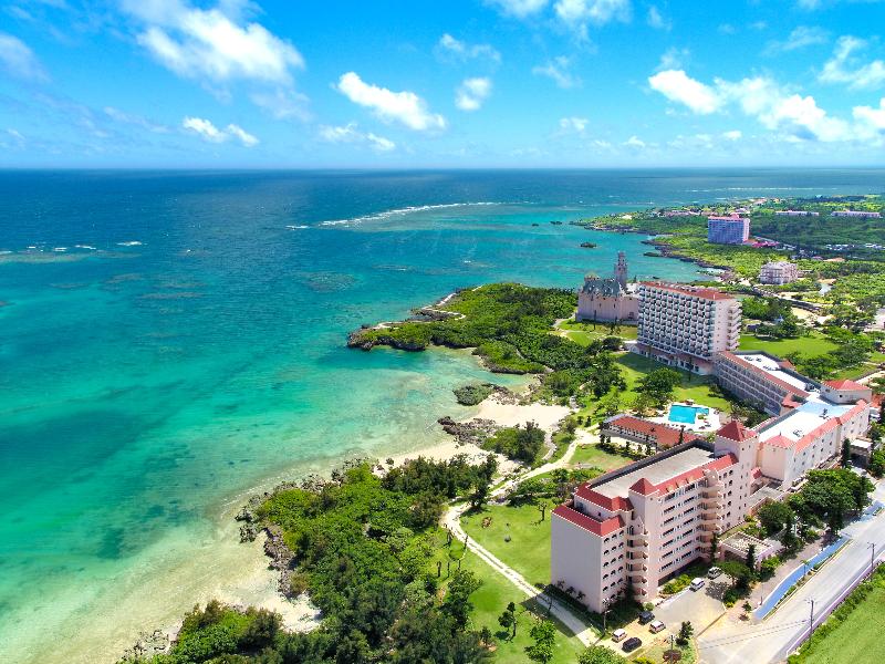 Hotel Breeze Bay Marina image