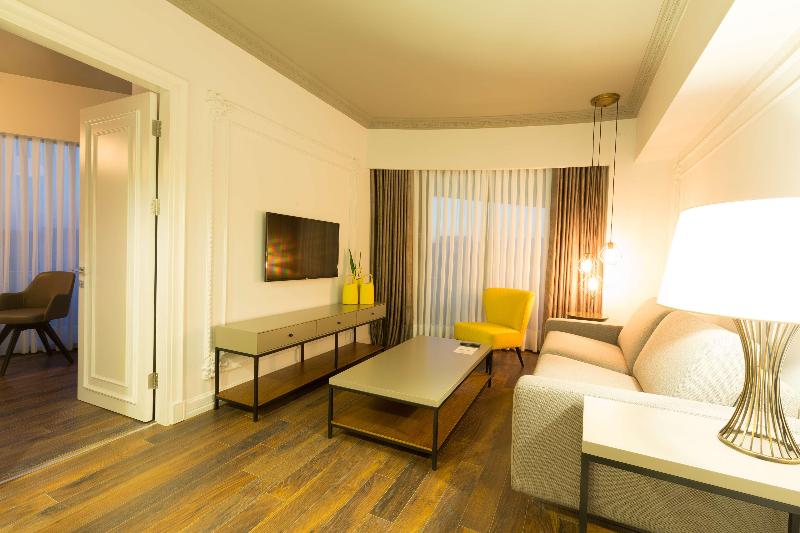 Doubletree By Hilton Izmir Airport image