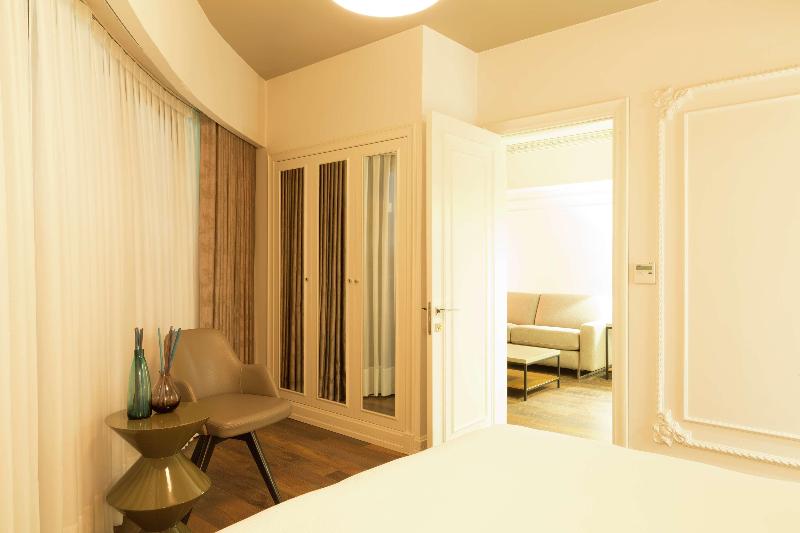 Doubletree By Hilton Izmir Airport image