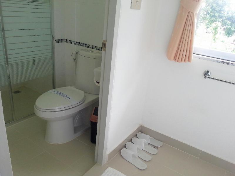 Cabbages And Condoms Inn (Baan Doo) image