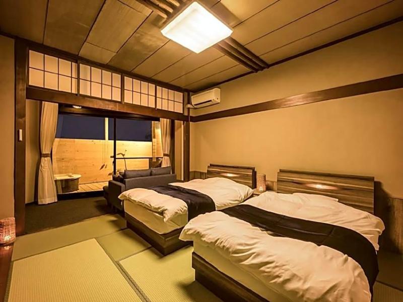 New Maruya Hotel image