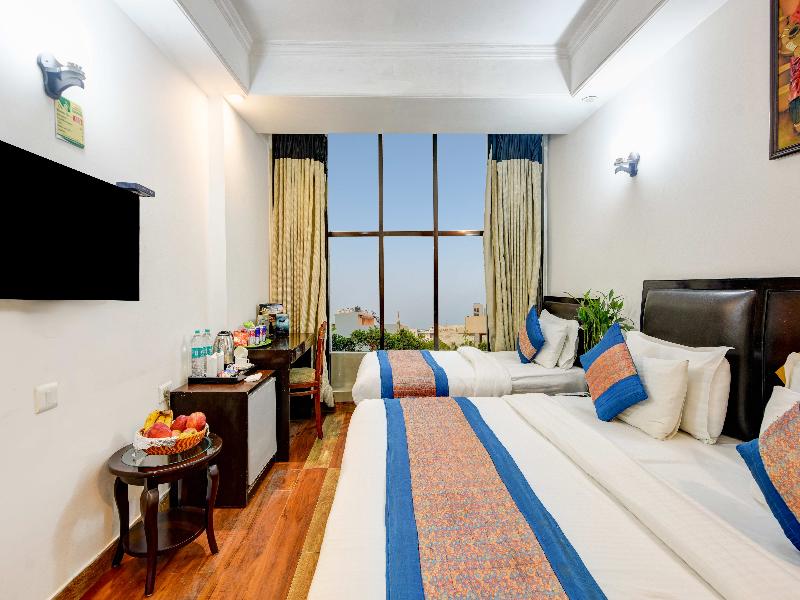 Airport Hotel Grand image
