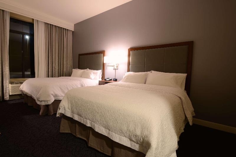 Hampton Inn & Suites Cazenovia image