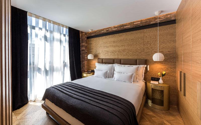Monument Hotel image