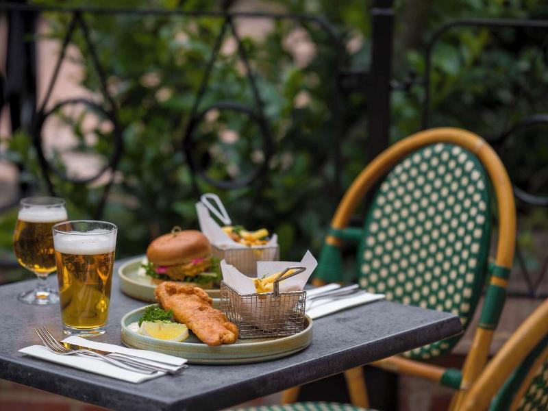 Hotel Bishops Arms Lund image