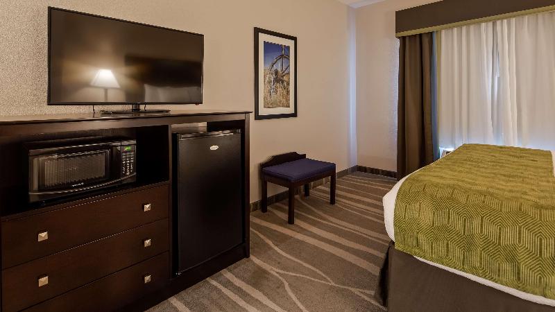 Best Western Plus Denver City Hotel & Suites image