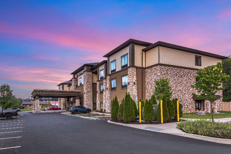 Best Western Plus The Hammondsport Hotel image