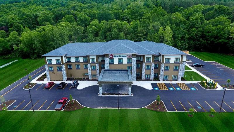 Best Western Plus The Hammondsport Hotel image
