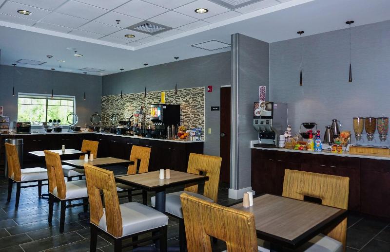 Best Western Plus The Hammondsport Hotel image