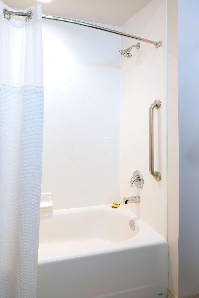 Best Western Plus The Hammondsport Hotel image