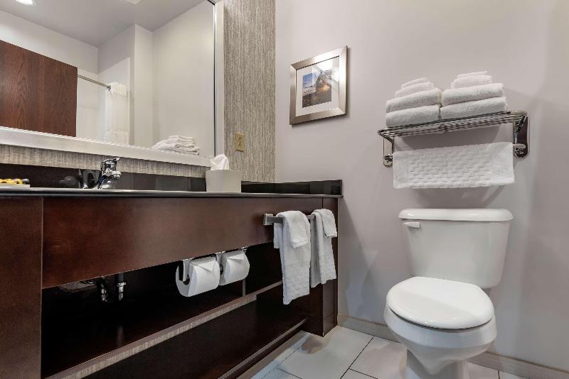 Best Western Plus The Hammondsport Hotel image