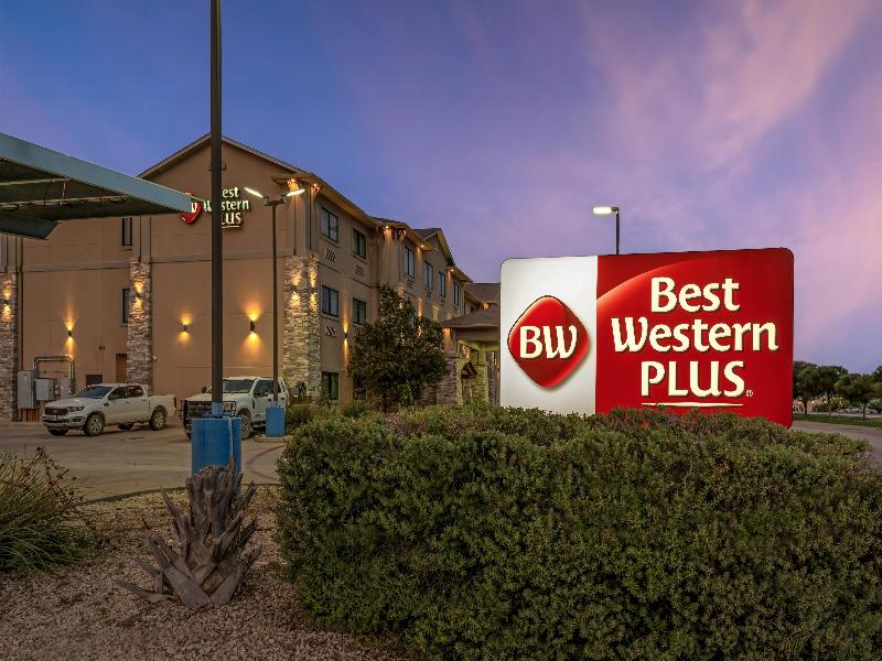 Best Western Plus Big Lake Inn