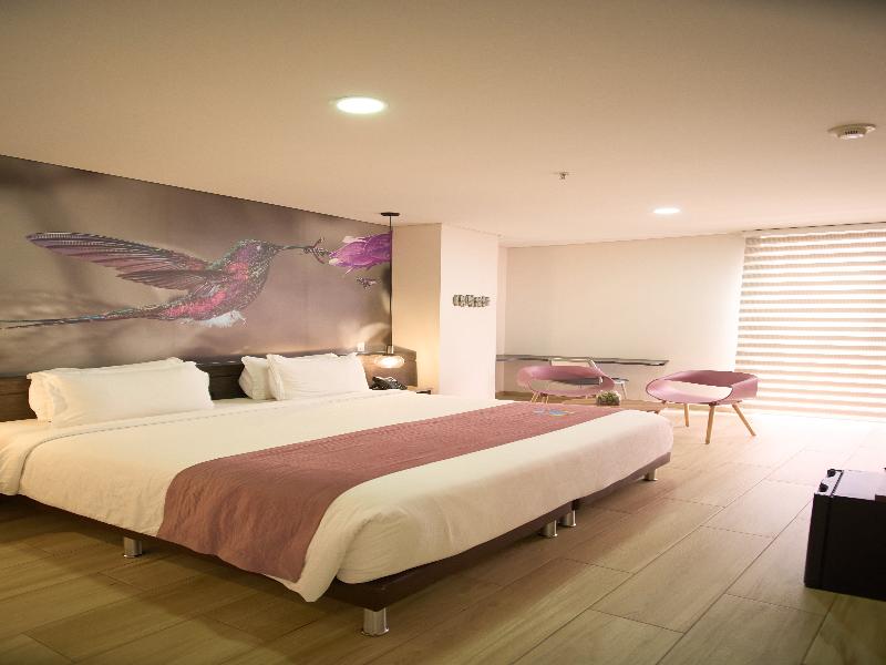 Hotel Vivre image