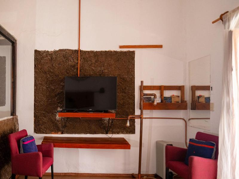 Sereno Art Hotel image