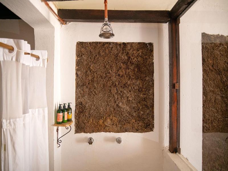 Sereno Art Hotel image