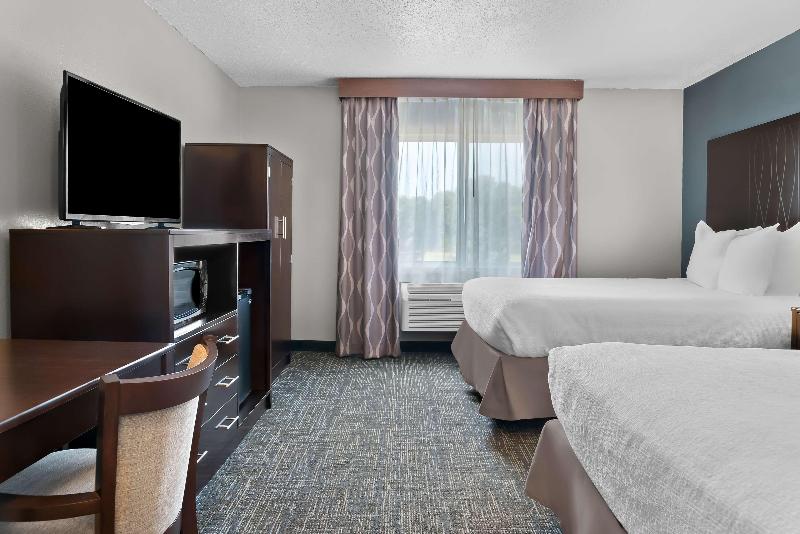 Best Western Plus Flint Airport Inn & Suites image