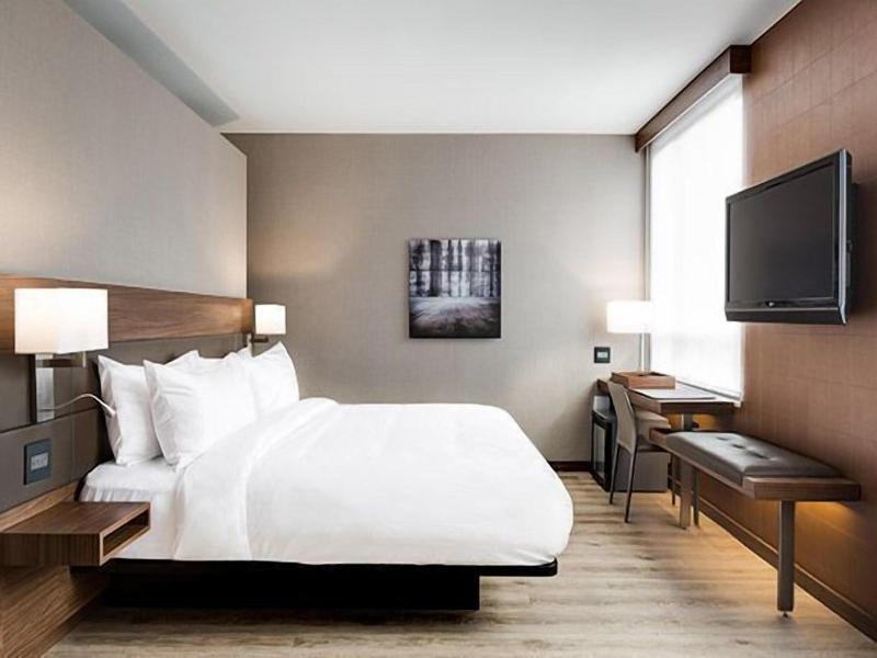 AC Hotel Phoenix Tempe/Downtown image