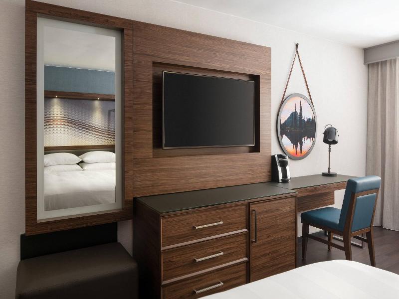 DOUBLE Accessible KING SIZE BED — photo 4