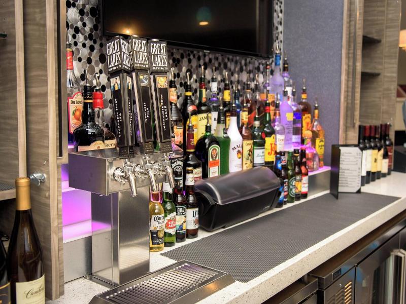 Residence Inn Cleveland Avon, Emerald Event Center image