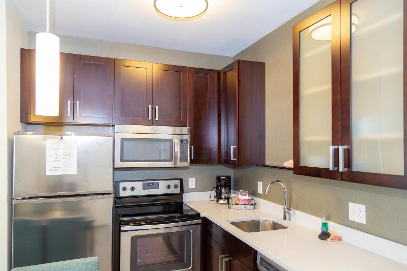 Residence Inn Cleveland Avon, Emerald Event Center image