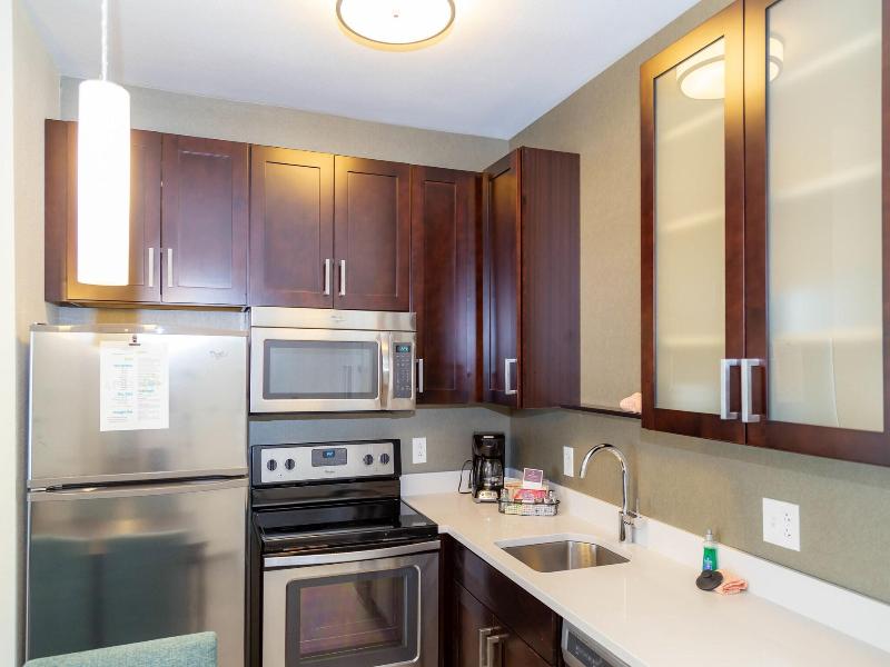 Residence Inn Cleveland Avon, Emerald Event Center image