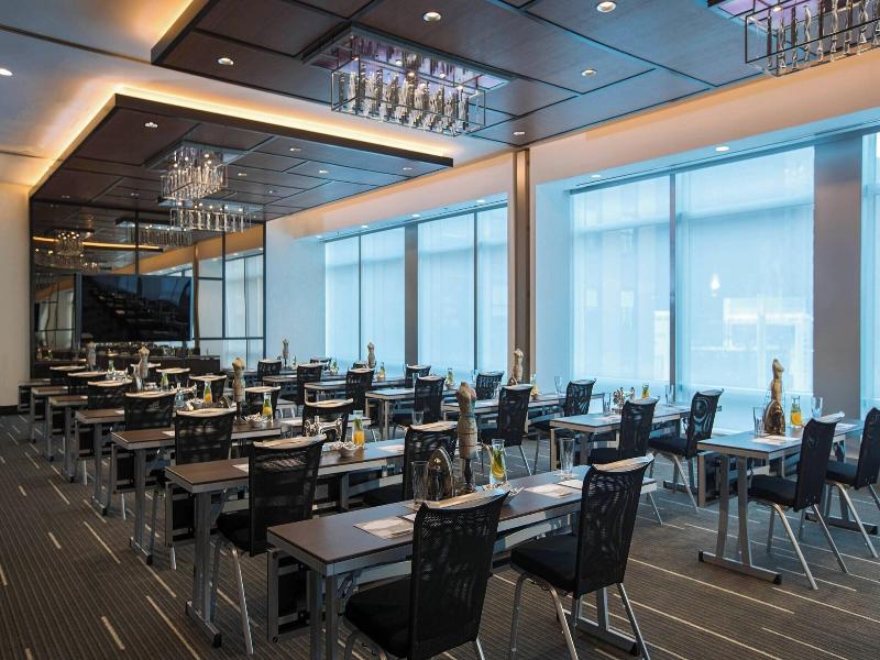 Renaissance New York Midtown Hotel image